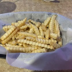 State Line Bar & Grill - Crinkle cut fries