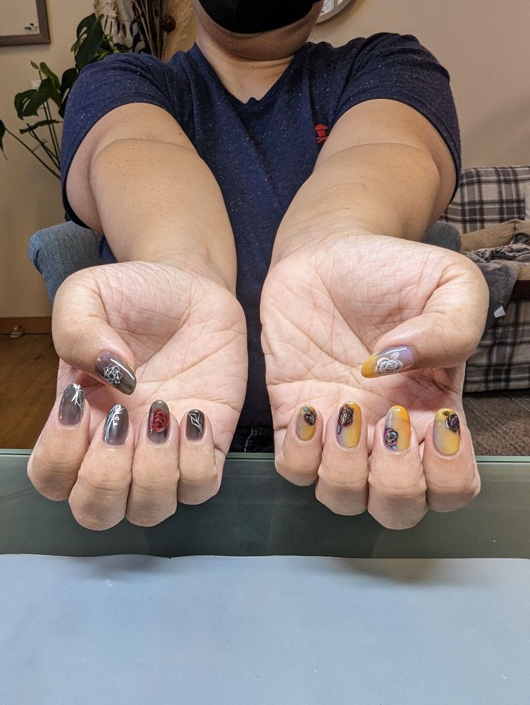 Nails by Maya Logo