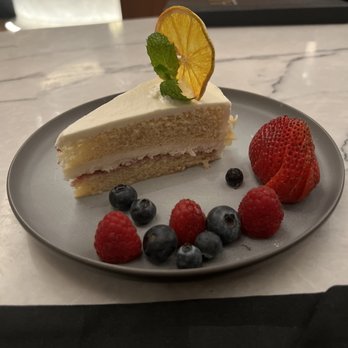 AJI Bar & Robata - Tres Leches - Restaurants Near Me - San Jose, California