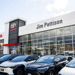 Jim Pattison Toyota Northshore - Exterior