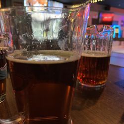 Senunas' Bar and Grill