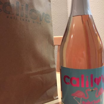 Cali Love Wine - Swingtown Peach Mango Sparkling wine - Wine Tasting Room Near Me - Solvang, California Cali Love Wine - Swingtown Peach Mango Sparkling wine - Wine Tasting Room Near Me - Solvang, California
