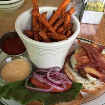 Mountainside Cafe - Burgers with Sweet potato fries - Cafes Near Me - Falls Village, Connecticut