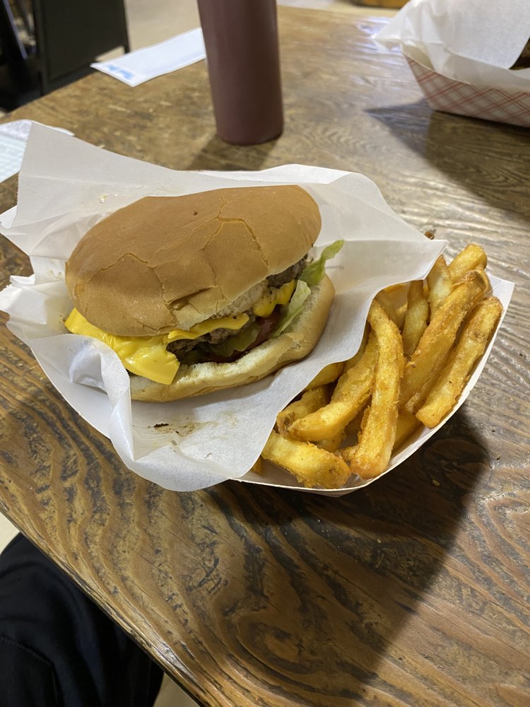 FORESTBURG COUNTRY STORE Updated October 2024 16764 Fm 455