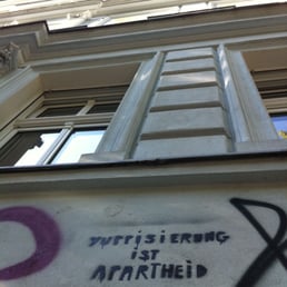 Graffito - Street Art Near Me - Berlin, BE