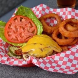 Steamers Sports Pub