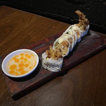 Uchiko Austin - 9/19/21: Omakase- Soft shell crab roll - Sushi Bars Near Me - Austin, Texas Uchiko Austin - 9/19/21: Omakase- Soft shell crab roll - Sushi Bars Near Me - Austin, Texas