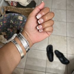 Nails By Jenny - After one week and I just got done cleaning for hours using bleach !!!