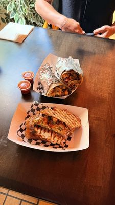 Munch N Brunch Food Truck - Breakfast & Coffee Shop by null