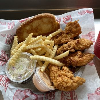 Raising Cane's Chicken Fingers - Delicious :) - Chicken Shop Near Me - Clearwater, Florida Raising Cane's Chicken Fingers - Delicious :) - Chicken Shop Near Me - Clearwater, Florida