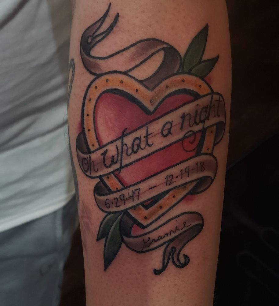 Phantomhand Tattoo Logo