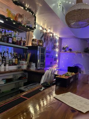 801 Restaurant and Bar by null