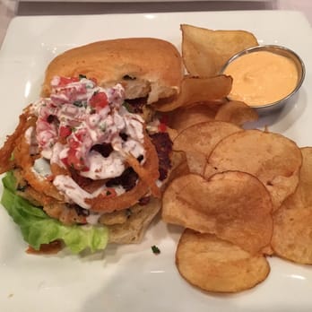 The Union Kitchen - Shrimp burger - New American Near Me - Houston, Texas