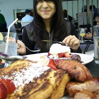 Morgans Restaurant - Here is a picture of me with all the deliciousness in front of me. XD - New American Near Me - Miami, Florida