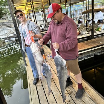 Mike Doll Fishing Guide and Charter Captain Experience - Nice catch of 3 Blue Cats - Fishing Near Me - Eldon, Missouri Mike Doll Fishing Guide and Charter Captain Experience - Nice catch of 3 Blue Cats - Fishing Near Me - Eldon, Missouri