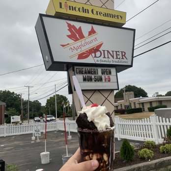 Lincoln Creamery - Amazing Regular sized Brownie Sundae! - Ice Cream & Frozen Yogurt Near Me - Lincoln, Rhode Island Lincoln Creamery - Amazing Regular sized Brownie Sundae! - Ice Cream & Frozen Yogurt Near Me - Lincoln, Rhode Island