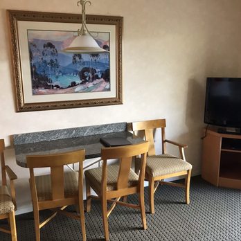 Lakeside Lodge and Suites - Hotels Near Me - Chelan, Washington Lakeside Lodge and Suites - Hotels Near Me - Chelan, Washington