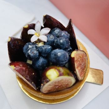 Paris En Rose - Fig tart - Cafes Near Me - Del Mar, California Paris En Rose - Fig tart - Cafes Near Me - Del Mar, California