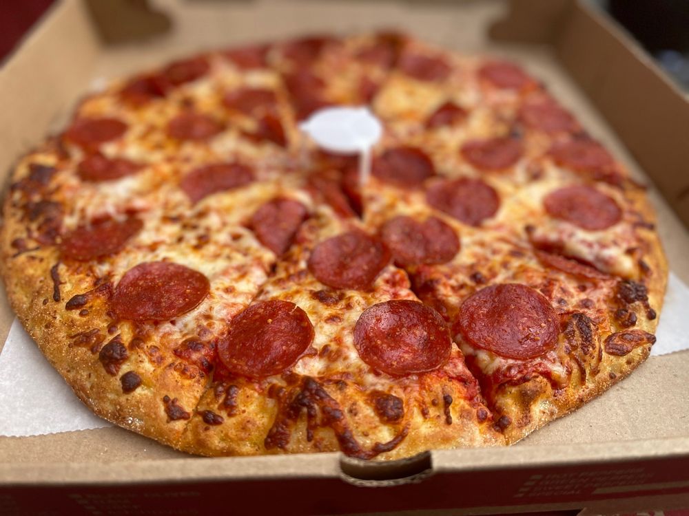 FOX’S PIZZA DEN 14 Photos 4810 Old William Penn Hwy, Murrysville