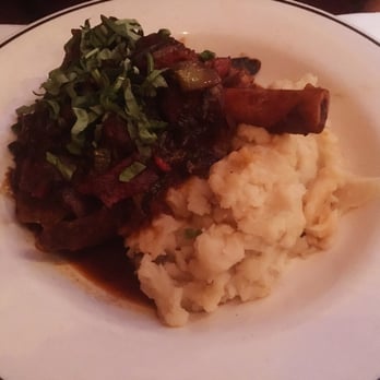 Cafe Santorini - Braised Lamb Shank....it was good but a little bit dry the meat - Italian Near Me - Pasadena, California