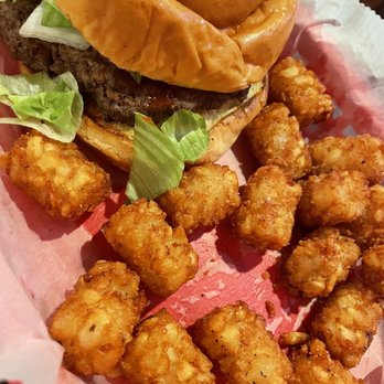 Beth's Burger Bar - Burgers Near Me - Orlando, Florida
