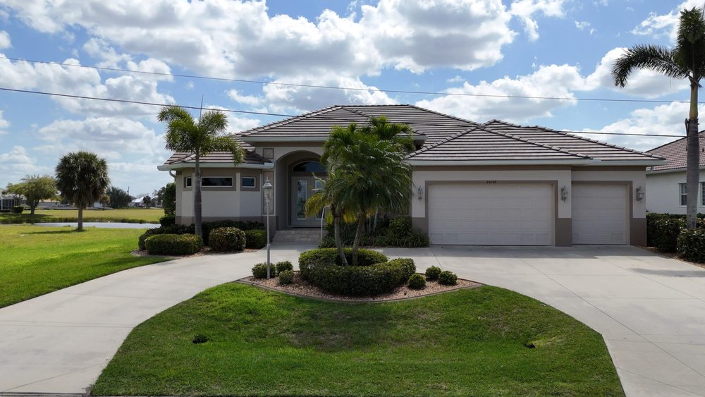 Slide of Crown Roofing & Waterproofing