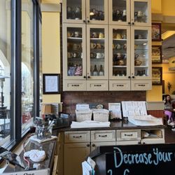 Another Broken Egg Cafe
