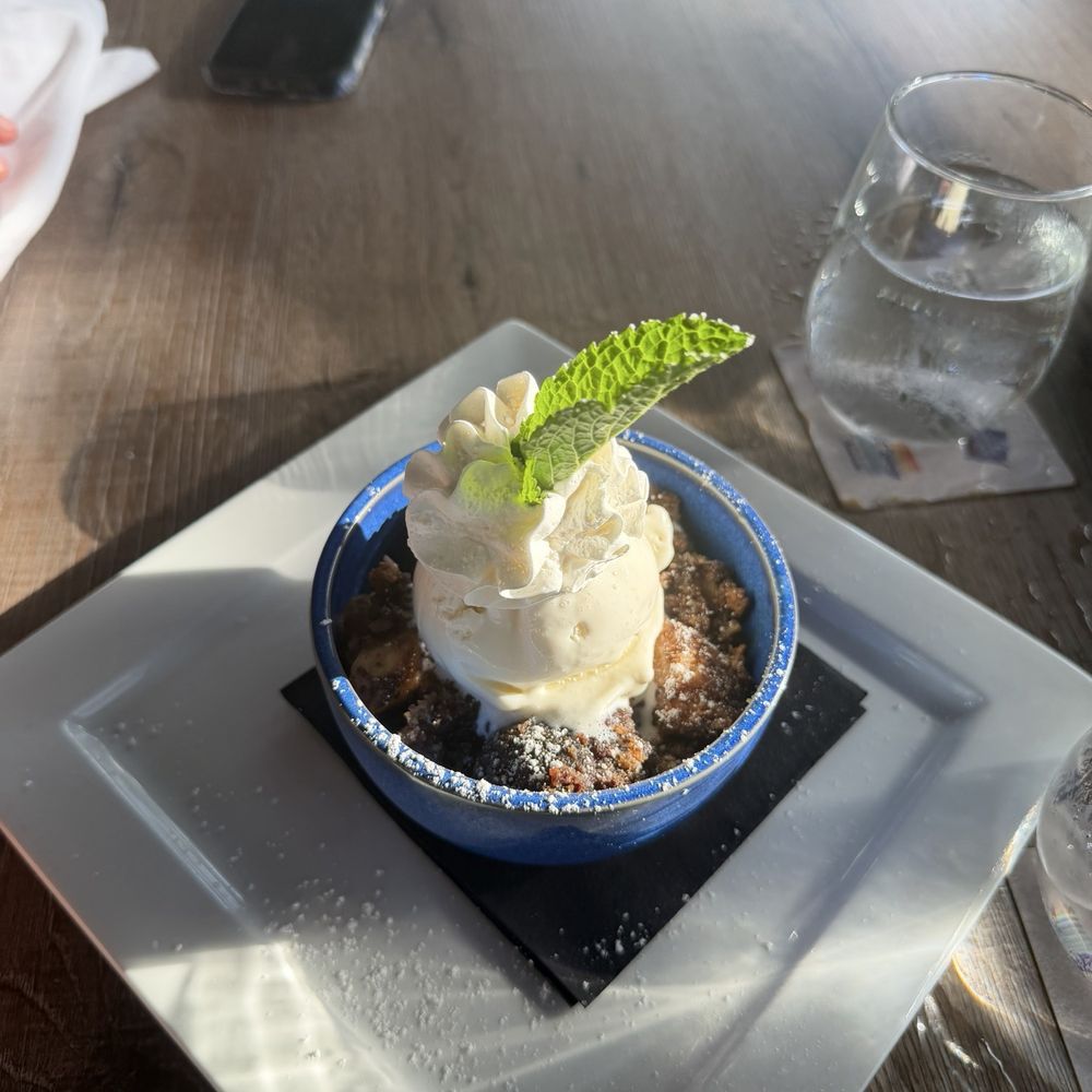 Square Grouper - Islamorada - Brownie bread pudding with vanilla ice cream - Seafood Near Me - Islamorada, Florida Square Grouper - Islamorada - Brownie bread pudding with vanilla ice cream - Seafood Near Me - Islamorada, Florida