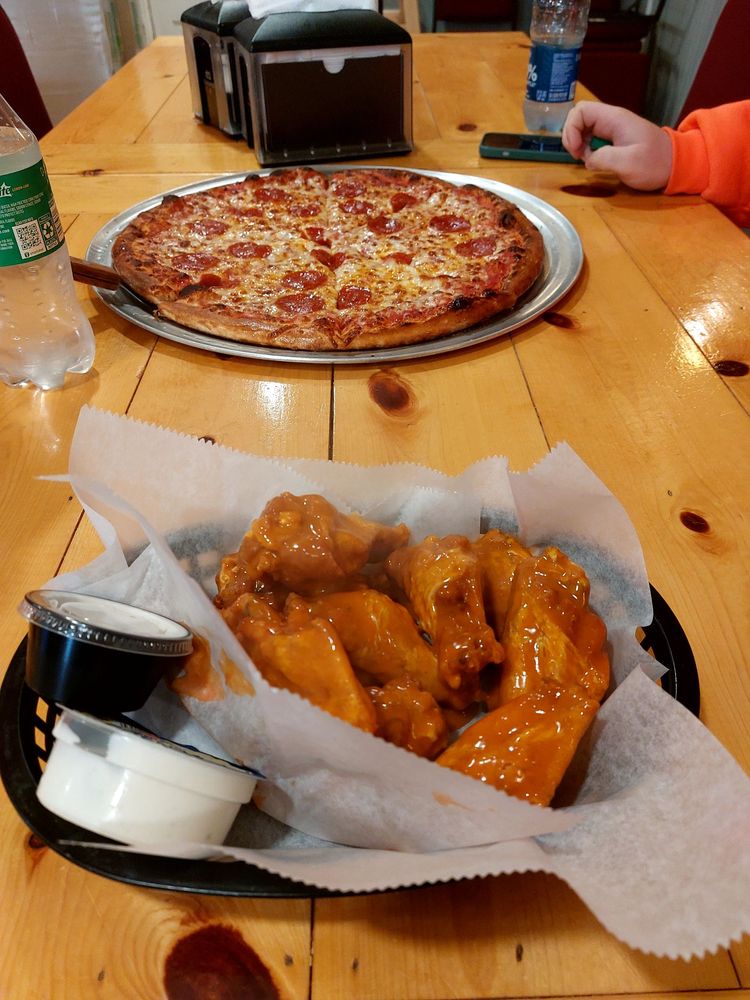 Elmo's Pizza Logo