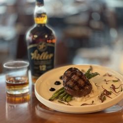 Windrose Marker 26 Lakeside Dining - 8oz. Filet with Weller Bourbon