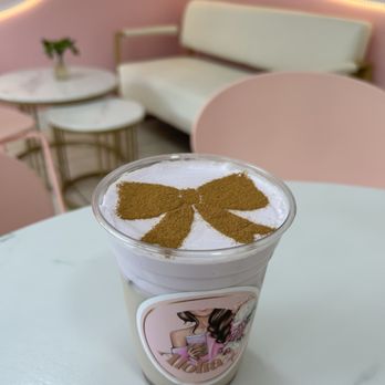 Alolia Cafe - Lavender dream chai + cinnamon topping - Coffee & Tea Near Me - Gresham, Oregon Alolia Cafe - Lavender dream chai + cinnamon topping - Coffee & Tea Near Me - Gresham, Oregon