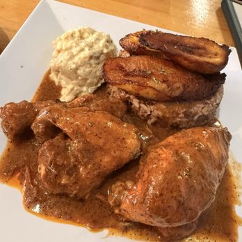 Little Belize Restaurant - Stew chicken 10/10 - Caribbean Near Me - Inglewood, California Little Belize Restaurant - Stew chicken 10/10 - Caribbean Near Me - Inglewood, California