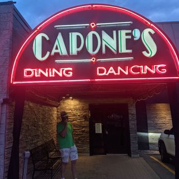 Capone's Restaurant & Lounge - Outside - Italian Near Me - Peabody, Massachusetts