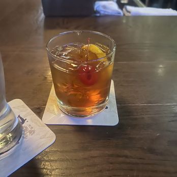 Union Trust - Old Fashioned - Whiskey Bars Near Me - Washington, DC, District of Columbia Union Trust - Old Fashioned - Whiskey Bars Near Me - Washington, DC, District of Columbia