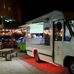 Zona 19 Food Truck - Hamburguesas y alitas