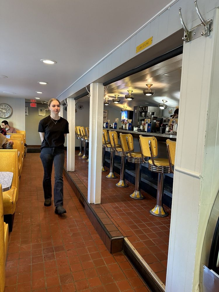 Henry's Diner