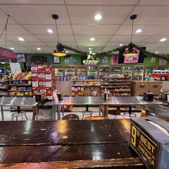 Gino's Deli Stop N Buy  - Inside of eating area - Delis Near Me - San Antonio, Texas