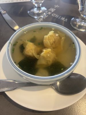 Ching's Table by null