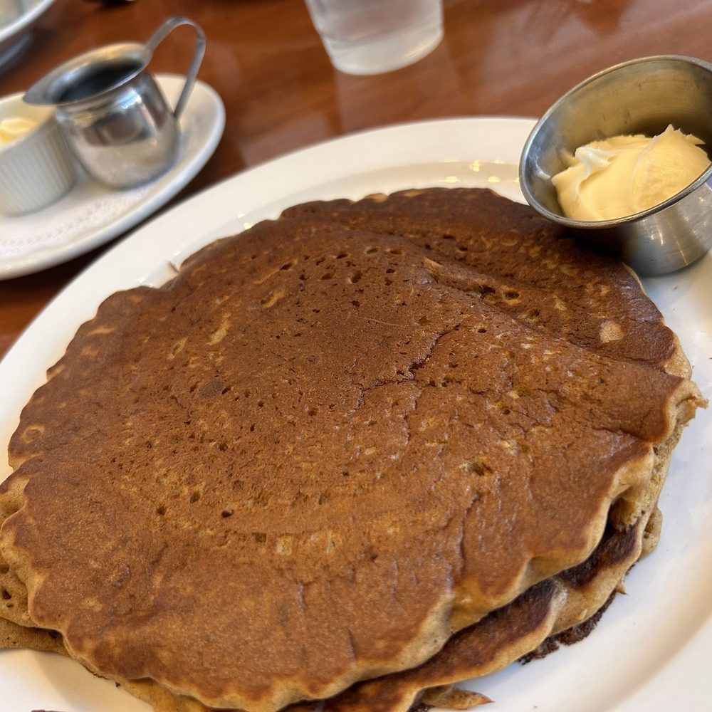 Lincoln Park Corner Kitchen - Pumpkin pancakes - American Near Me - Chicago, Illinois Lincoln Park Corner Kitchen - Pumpkin pancakes - American Near Me - Chicago, Illinois