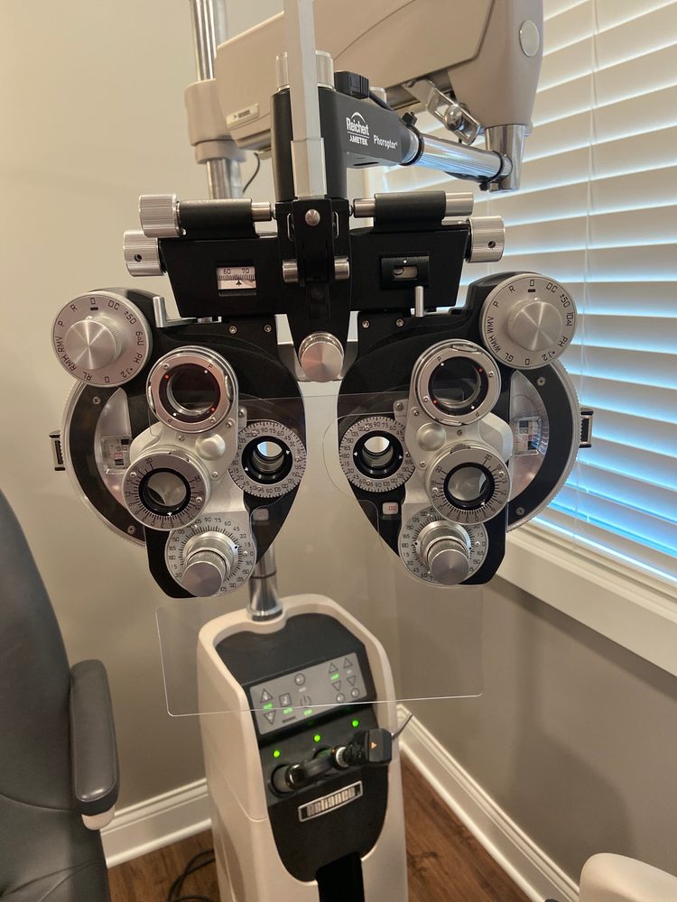 SHAMROCK FAMILY EYE CARE Updated October 2024 33 Reviews 5151