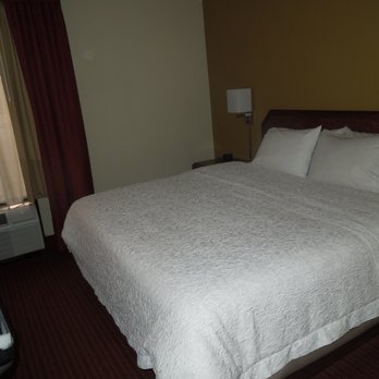 Hampton Inn Milford - sleeping room - Hotels Near Me - Milford, Connecticut Hampton Inn Milford - sleeping room - Hotels Near Me - Milford, Connecticut