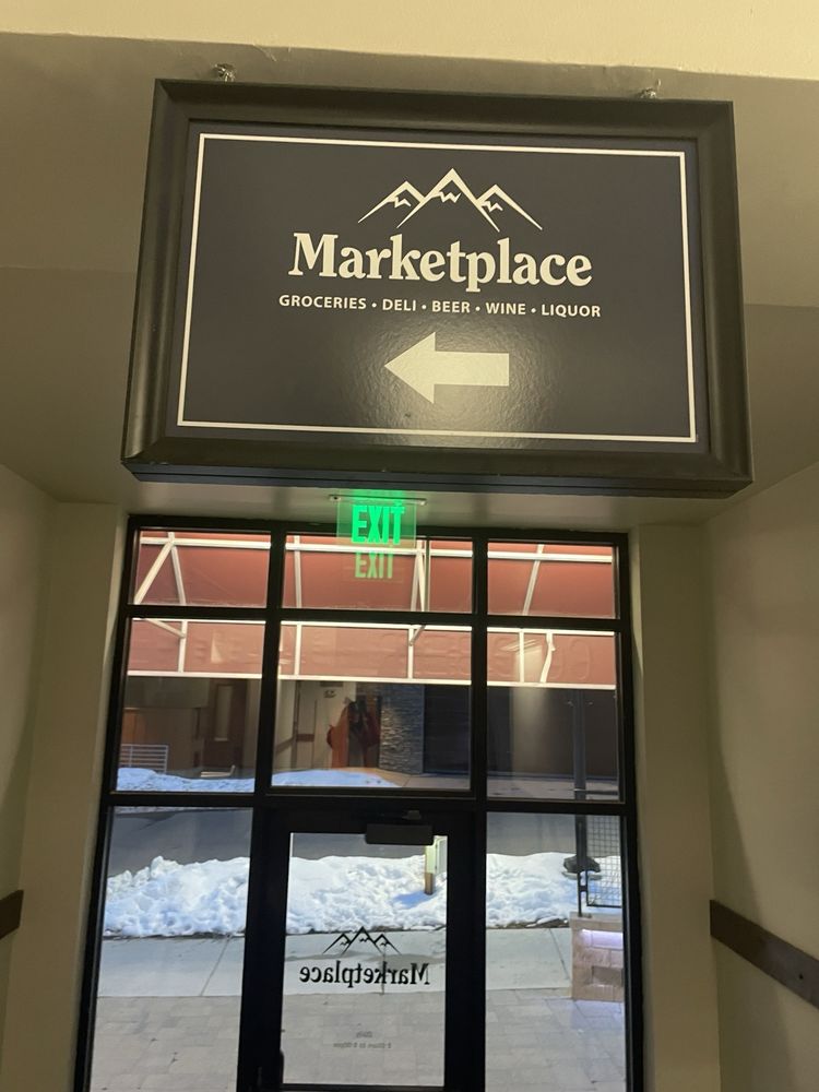 The Marketplace Logo