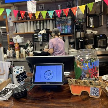 Sunny’s Local Grind - Coffee & Tea Near Me - Honolulu, Hawaii Sunny’s Local Grind - Coffee & Tea Near Me - Honolulu, Hawaii