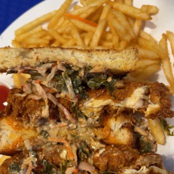 Lea Jane's - Hot chicken sandwich -- spicy but not spicy - Chicken Shop Near Me - Houston, Texas Lea Jane's - Hot chicken sandwich -- spicy but not spicy - Chicken Shop Near Me - Houston, Texas
