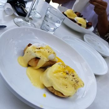 Forthright - Eggs Benedict - Cafes Near Me - Austin, Texas