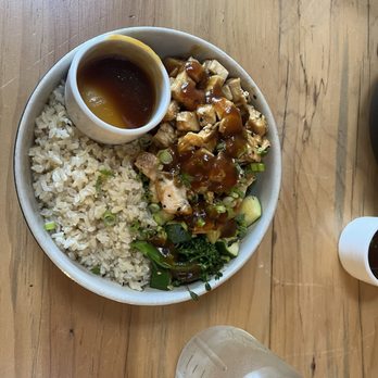 RightMealz Healthy Eatery - Chicken bowl - Cafes Near Me - Long Beach, California RightMealz Healthy Eatery - Chicken bowl - Cafes Near Me - Long Beach, California
