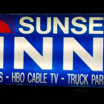Sunset Inn - This sign hasn't changed in over 25 years. It's held up better than I have :-) - Hotels Near Me - Collierville, Tennessee