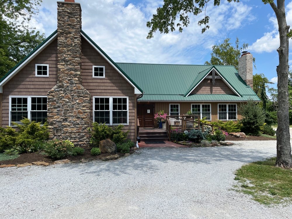 HUNDLEY CELLARS Updated October 2024 112 Photos & 75 Reviews 6451