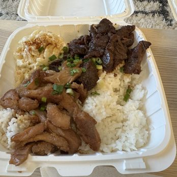 Kauai Family Restaurant - Combo bbq chicken and beef (w/ macaroni salad) - Hawaiian Near Me - Seattle, Washington Kauai Family Restaurant - Combo bbq chicken and beef (w/ macaroni salad) - Hawaiian Near Me - Seattle, Washington