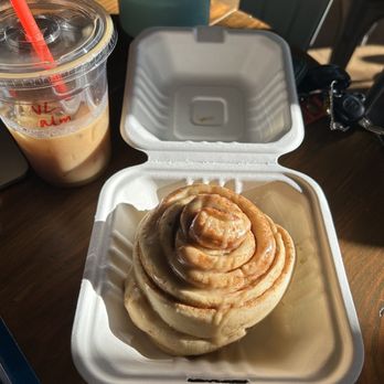 Heartbreak Coffee - CINNAMON ROLL 9/10 - Coffee & Tea Near Me - Oxford, Mississippi Heartbreak Coffee - CINNAMON ROLL 9/10 - Coffee & Tea Near Me - Oxford, Mississippi